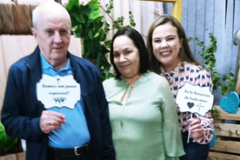 Homenagem ao Pastor Wolny e Esposa